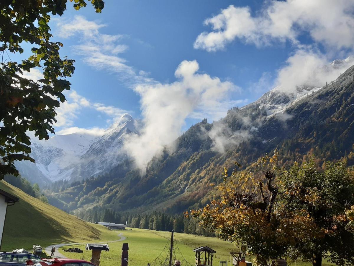 Ferienparadies Spielmannsau オーベルストドルフ エクステリア 写真